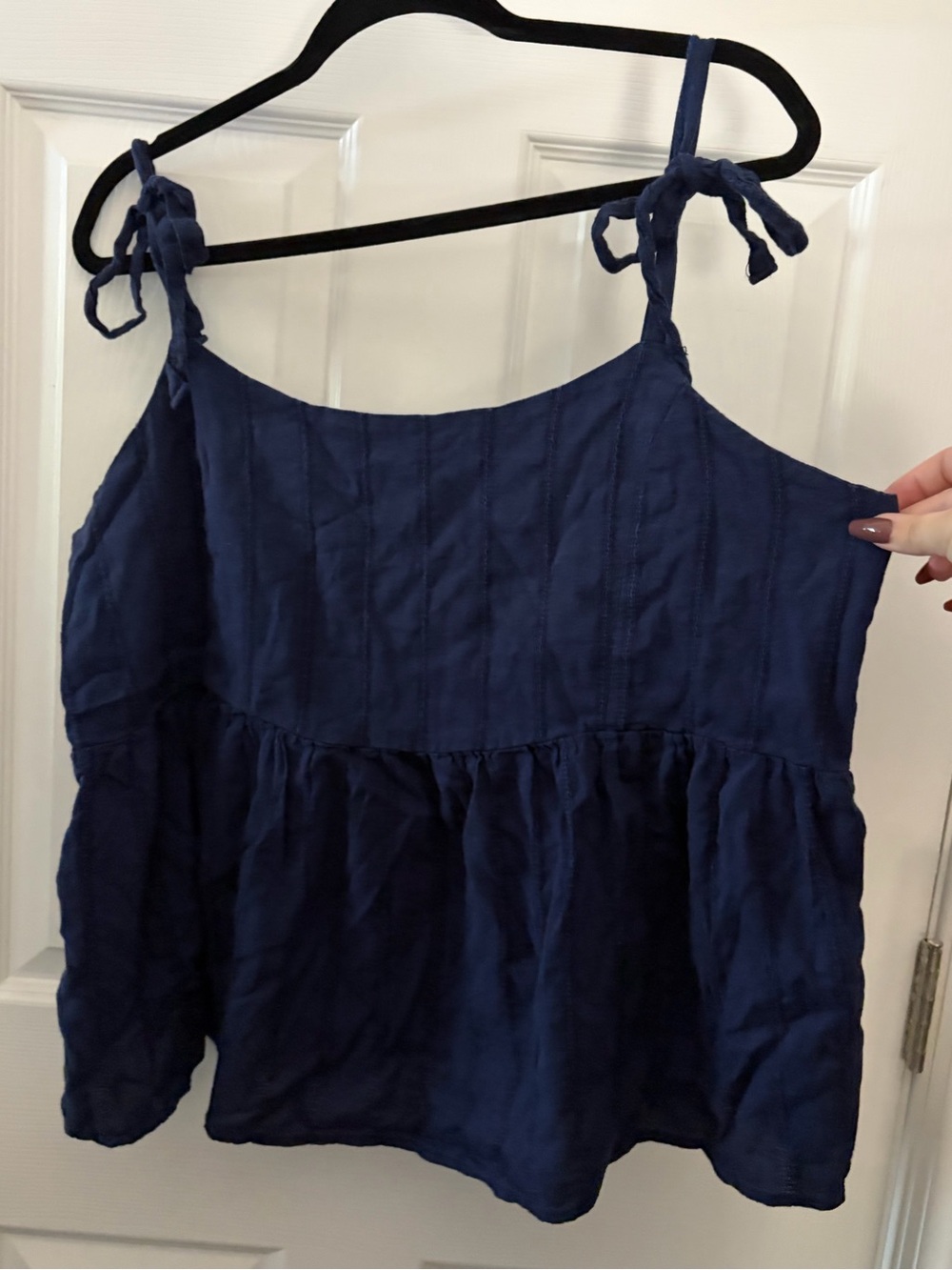 Old Navy Navy Pintuck Peplum Tank